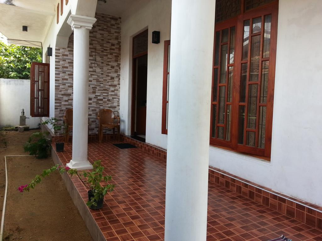 Seetha'S Hostel Негомбо Экстерьер фото