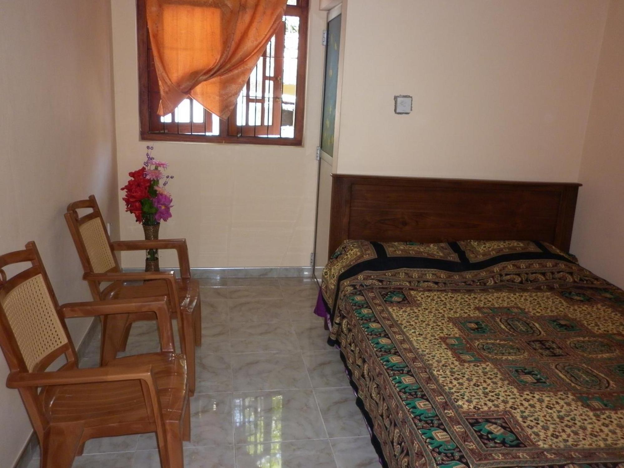 Seetha'S Hostel Негомбо Экстерьер фото