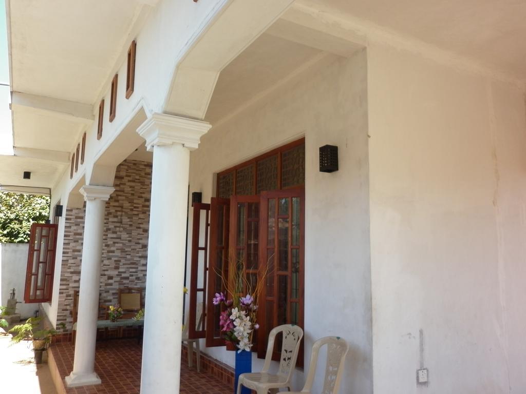 Seetha'S Hostel Негомбо Экстерьер фото